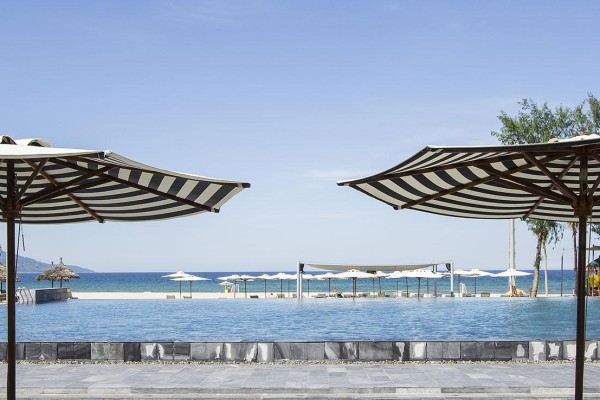 SwimmingPool SwimmingPool